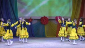 Детский хореографический коллектив "Карусель". Башкирский танец "Тыпырдык"