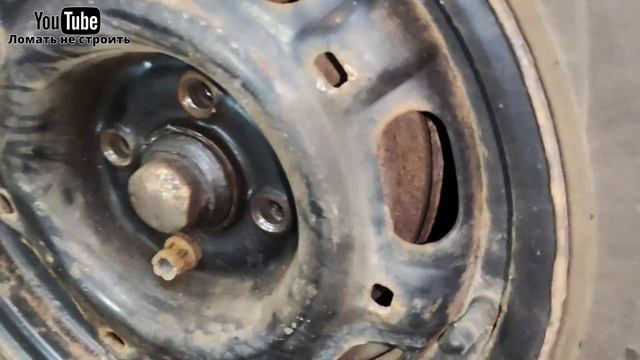 КАК СНЯТЬ ПРИКИПЕВШИЕ КОЛЕСА С МАШИНЫ ? Снимаем колесо, которое не снимается ? смотреть онлайн