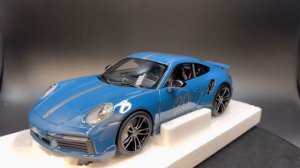 Minichamps Porsche 911 (992) Turbo S coupe 1:18