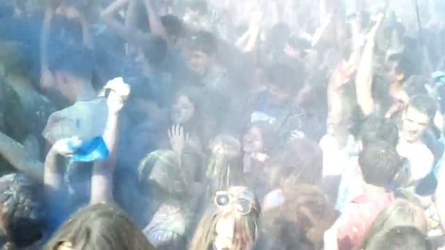 Фестиваль красок "День солнца" Холи, Харьков ЦПКиО им.Горького смотреть онлайн