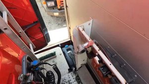 На тягаче через центр города! Обзор сервиса Скания в Таллине!