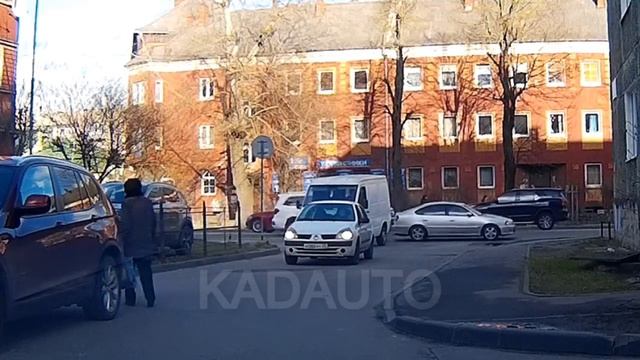 Курьёзный случай на ул. Нарвской в Калининграде. смотреть онлайн