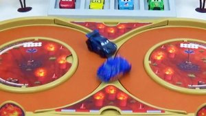 Cars 3 Toys Crazy 8 Demolition Derby Mini Racers Tournament Lightning McQueen Jackson Storm Cruz