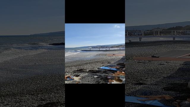 На море шторм.mp4