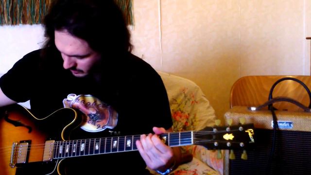 1964 Fender Tweed Champ Narrow Panel 5F1 and 1968 Gibson ES 335 TD Sunburst 1.MOV смотреть онлайн