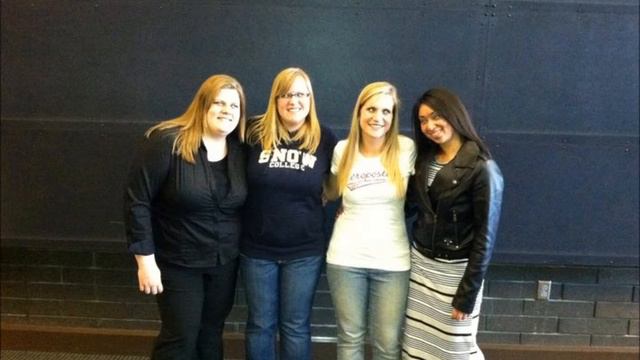 Jour d'été à la montagne, 4. Ronde смотреть онлайн