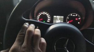 На что приклеится плексиглас (органическое стекло) ?