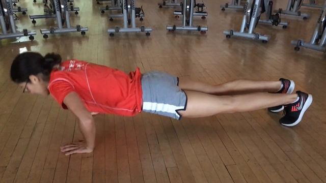 Bring Sally Up - Push Up Challenge смотреть онлайн