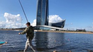Рыбалка на Донки в Лахтинской гавани СПб . Лещи плотва.