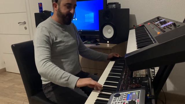 Js Lyrics violin смотреть онлайн