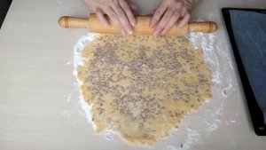 СОЛЕНОЕ ПЕЧЕНЬЕ С СЫРОМ И СЕМЕЧКАМИ