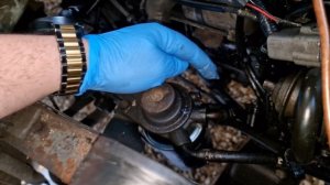 How to change diesel filter on Mazda Bongo // Road trip prep..