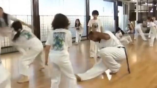 Leçons de Capoeira pour enfants смотреть онлайн