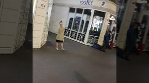 Казанский вокзал Москва, перроны поездов, Люди