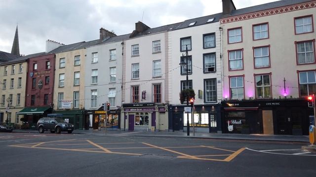 Walking in WATERFORD / Ireland ??- 4K 60fps (UHD)