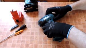 РЕМОНТ ШУРУПОВЕРТА MAKITA - ВЫЛЕТАЕТ ПЕРЕКЛЮЧАТЕЛЬ СКОРОСТЕЙ - ПРОКРУЧИВАЕТ РЕДУКТОР.
