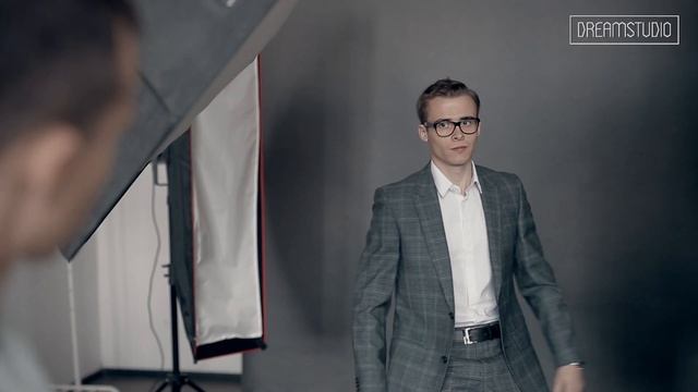 Снимаем студийные бизнес-портреты в Минске, качественно.