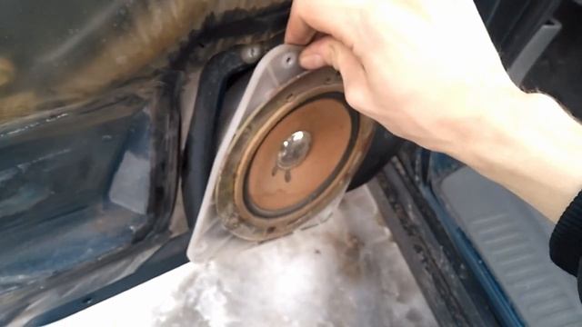 Замена передних дверных колонок или как разобрать двери на Mitsubishi Galant 8 смотреть онлайн