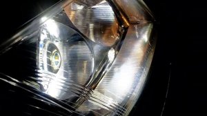 Би-лэд 5500 кельвин на Пассат Б5+. Сравним с А6 С5 с Хелла 3R на ксеноне 4300 кельвин! ?