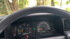 1995 Toyota Landcruiser VX Limited 80 Series HDJ81 Diesel doing a Start Up and Drive