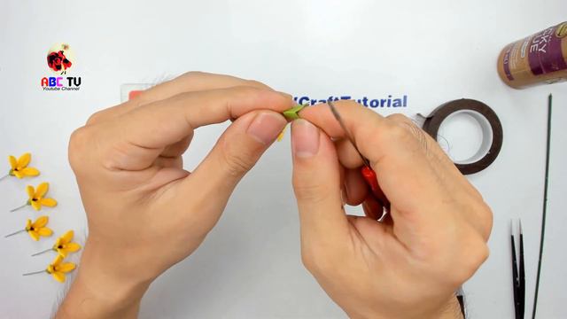 ABC TV | How To Make Forsythia Paper Flower (Slowly)| Paper Quilling - Craft Tutorial смотреть онлайн