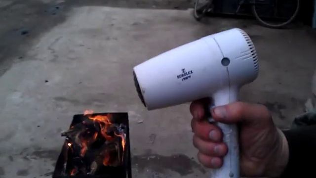 Розжиг дров на мангале феном смотреть онлайн