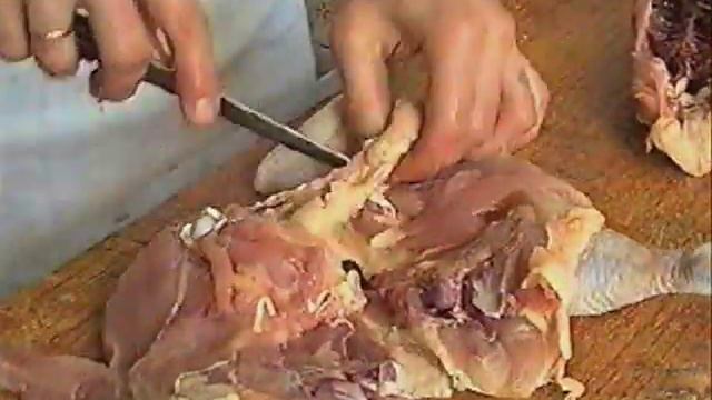 Отделение мяса птицы от костей.wmv смотреть онлайн