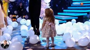 НОВОГОДНИЕ ИГРУШКИ - А.Хоралов и Карина Антипова ("Привет, Андрей!")