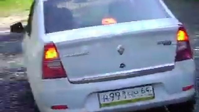 Саратов.Руслик переезжает речку Ик в Мурадымово