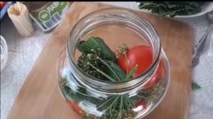МАРИНОВАННЫЕ ОГУРЦЫ/ МАРИНОВАННЫЕ ПОМИДОРЫ. РЕЦЕПТ МАРИНОВАННЫХ ОГУРЦОВ И ПОМИДОРО В СЛАДКОМ РАССОЛ