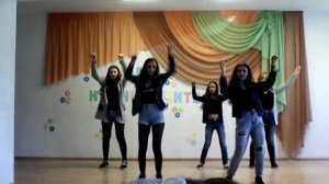 Танец девочек на день учителя