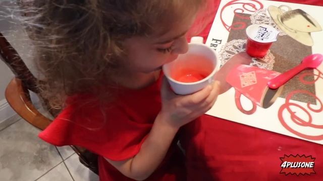 24 HORAS COMIENDO ROJO|4PLUSONE смотреть онлайн