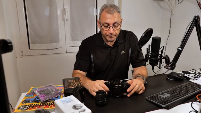 La Contax 167MT: Una macchina che Contax смотреть онлайн