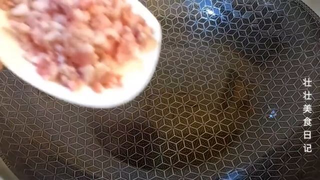 Жаренный рис 炒米饭 смотреть онлайн