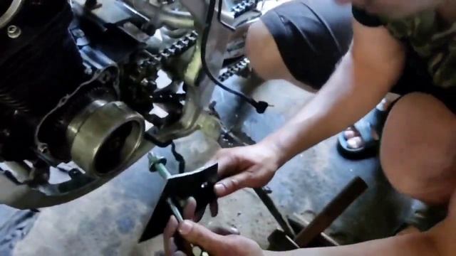 Как снять ротор гениратора когда резьба под съемник испорчена смотреть онлайн