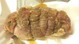 Свинина, запечённая в медово-горчичном маринаде