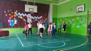Танец учителей на последний звонок ? батл с 11-А классом