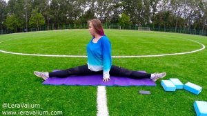 HOW TO STRETCHING? Wide-legged forward fold