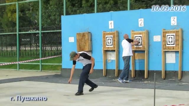 2016.09.10 Метание ножей мужчины 9 метров смотреть онлайн