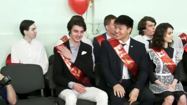 13 школа Последний звонок. Владивосток 2019 год смотреть онлайн