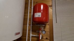 Отопление и водоснабжение в каркасном доме. Газовый котёл, панельные радиаторы.Открытый монтаж.
