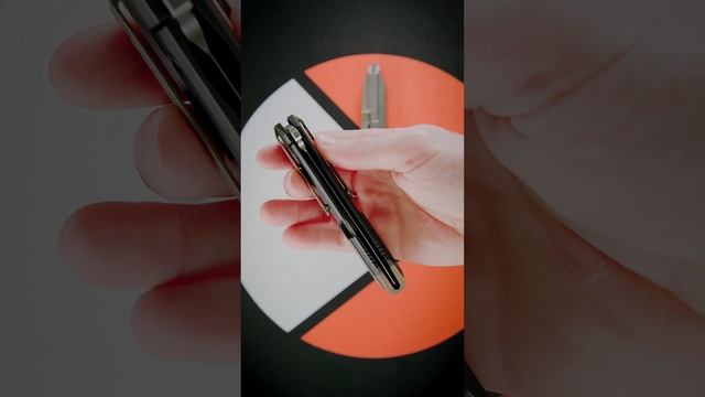 WE Diatomic Folding Knife - Short смотреть онлайн
