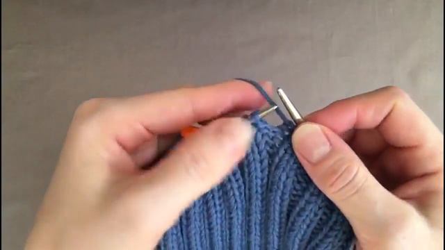 МАКУШКА КОТОРУЮ ВСЕ ЖДАЛИ! ВЕСЕННЯЯ ШАПКА С ДИАГОНАЛЬНОЙ МАКУШКОЙ! KNITTED HAT