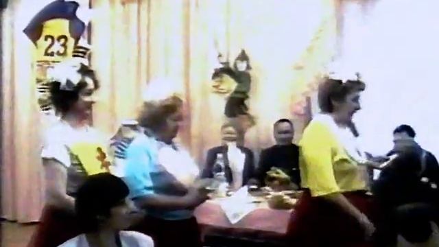 Юбилей. Шуточные гости / Поздравление юбилярше - Взрослые деточки смотреть онлайн