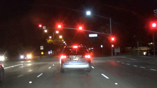 Бывает так, что больше - это, на самом деле, меньше. Надо быть начеку. смотреть онлайн