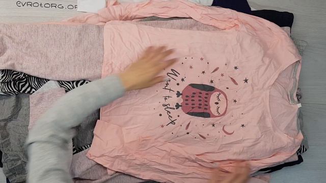 05889 Home clothes Ladies Action (Женская домашняя одежда)№1 5,85кг  15,00€ за кг  29ед смотреть онлайн