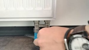 Как полностью перекрыть радиатор отопления, перед его снятием