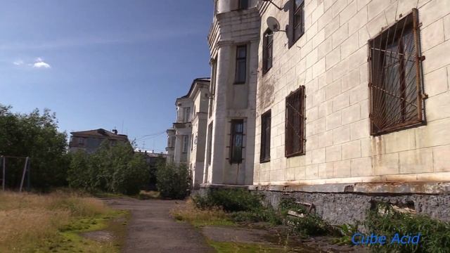 Воркута. Бульвар Пищевиков, 20. Школа №35. Д/С №33 "Светлячок" (ул. Ленина, 38-а). смотреть онлайн