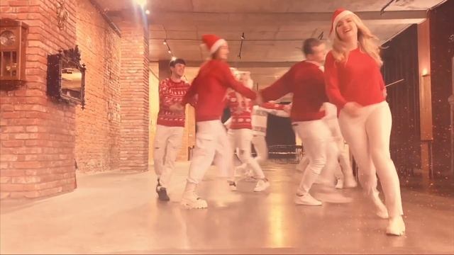 НОВЫЙ НОВЫЙ ГОД смотреть онлайн