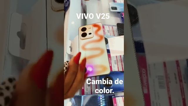 Vivo V25 Cambia de color.